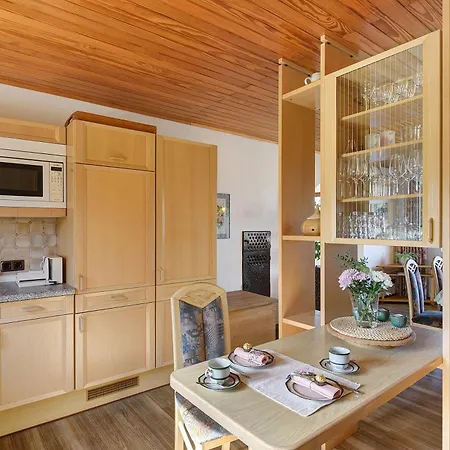 Dein Wald Und Wein Hideaway Διαμέρισμα Kommen